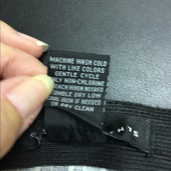 BLACK/ GOLD Straight pencil skirt - Picture 7 of 9